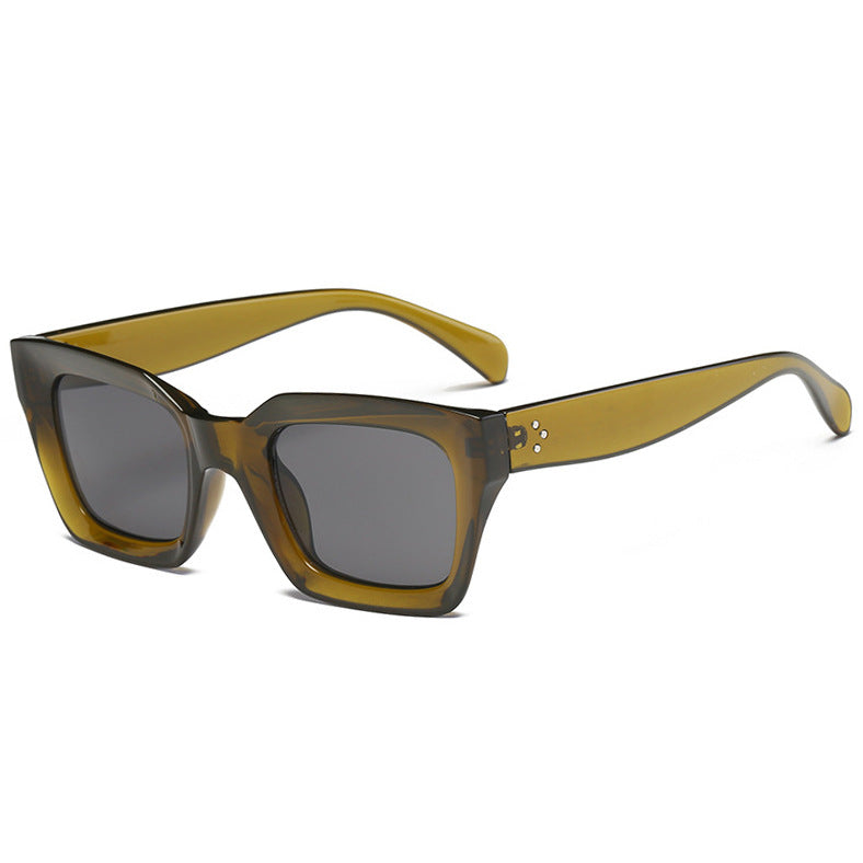 Gafas de sol Geek-Chic extragrandes con montura de cuerno