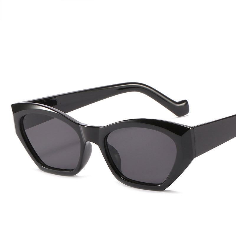 Lunettes de soleil œil-de-chat polygonales