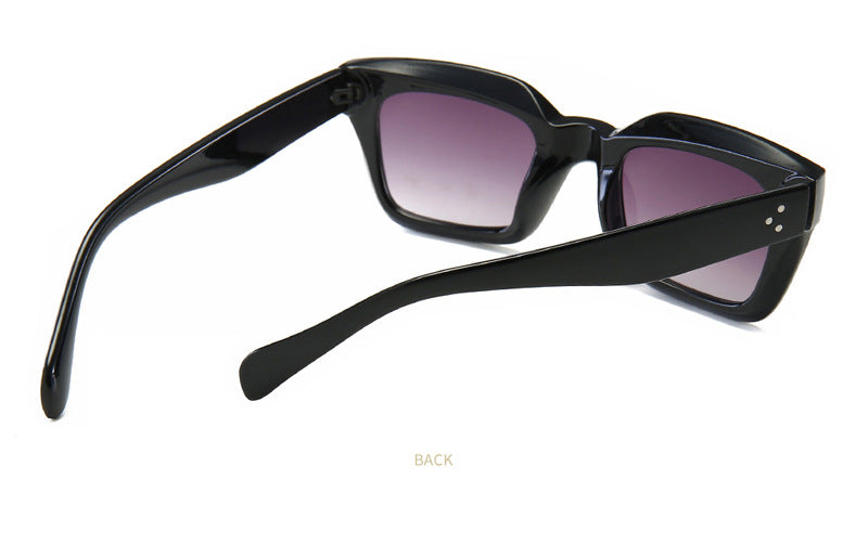 Gafas de sol Geek-Chic extragrandes con montura de cuerno
