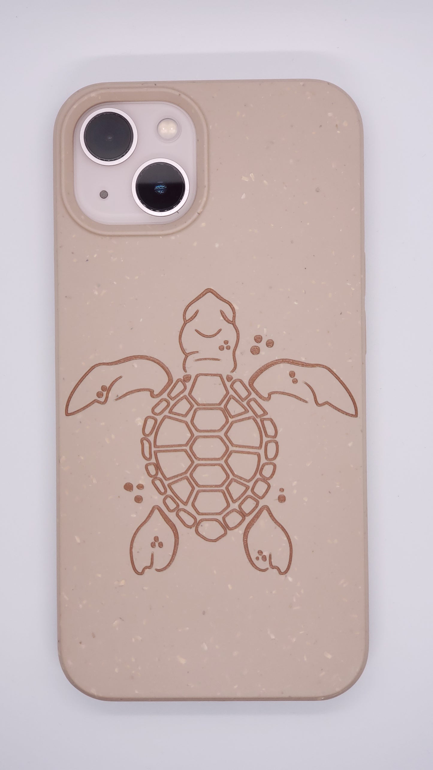 Coque iPhone compostable biodégradable tortue océan rose sable