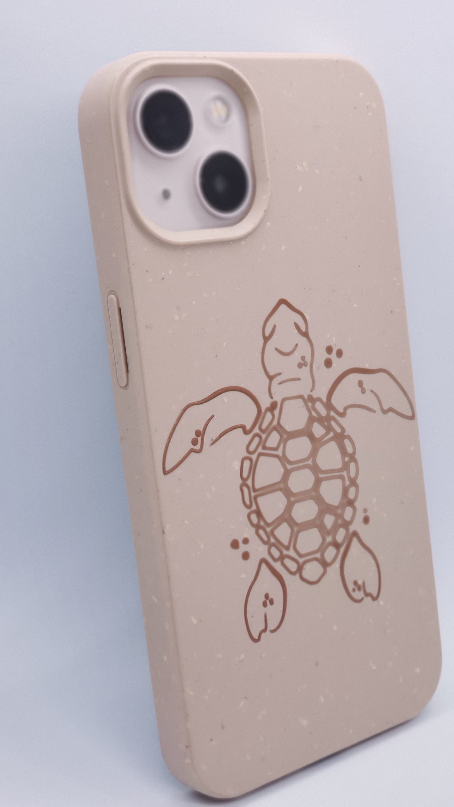 Coque iPhone compostable biodégradable tortue océan rose sable