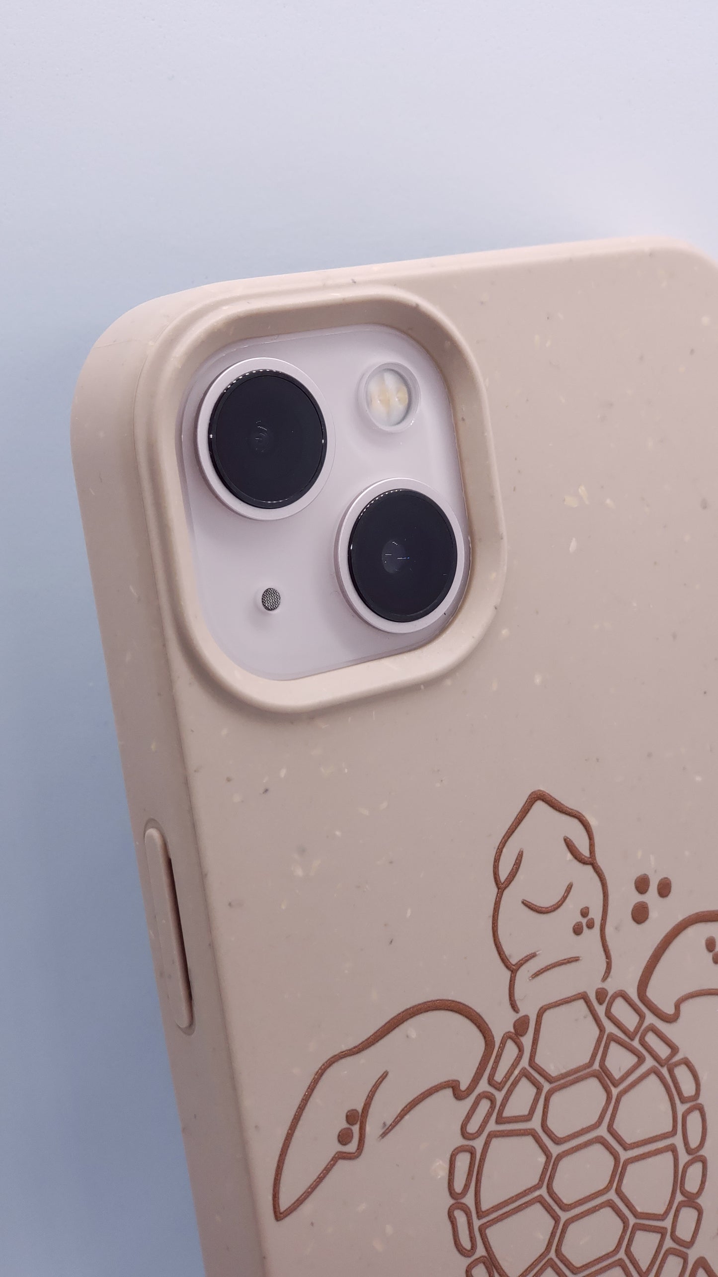 Coque iPhone compostable biodégradable tortue océan rose sable